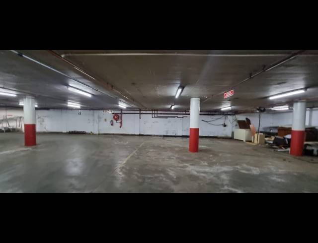 5,100M² WAREHOUSE FOR SALE IN LA ROCHELLE